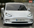 Белый Тесла Модель 3, объемом двигателя 0 л и пробегом 33 тыс. км за 24999 $, фото 2 на Automoto.ua
