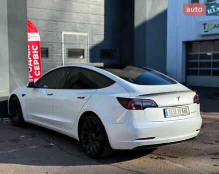 Белый Тесла Модель 3, объемом двигателя 0 л и пробегом 35 тыс. км за 27999 $, фото 8 на Automoto.ua