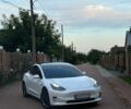 Білий Тесла Модель 3, об'ємом двигуна 0 л та пробігом 49 тис. км за 23450 $, фото 1 на Automoto.ua