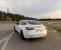 Белый Тесла Модель 3, объемом двигателя 0 л и пробегом 110 тыс. км за 20784 $, фото 6 на Automoto.ua
