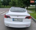 Белый Тесла Модель 3, объемом двигателя 0 л и пробегом 24 тыс. км за 17300 $, фото 3 на Automoto.ua