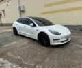 Білий Тесла Модель 3, об'ємом двигуна 0 л та пробігом 66 тис. км за 25000 $, фото 4 на Automoto.ua