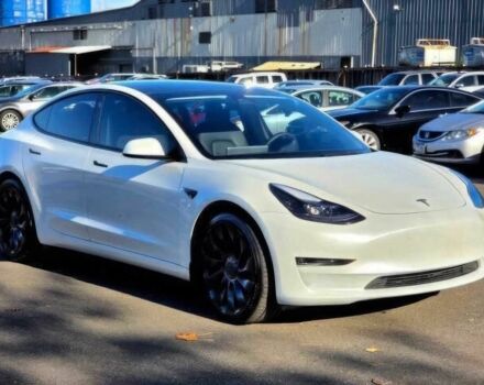 Белый Тесла Модель 3, объемом двигателя 0 л и пробегом 22 тыс. км за 16500 $, фото 2 на Automoto.ua