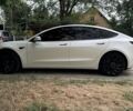 Белый Тесла Модель 3, объемом двигателя 0 л и пробегом 74 тыс. км за 22895 $, фото 4 на Automoto.ua