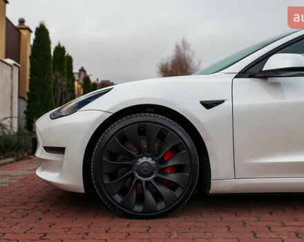 Белый Тесла Модель 3, объемом двигателя 0 л и пробегом 5 тыс. км за 27500 $, фото 8 на Automoto.ua