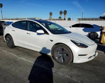 Білий Тесла Модель 3, об'ємом двигуна 0 л та пробігом 44 тис. км за 5000 $, фото 3 на Automoto.ua