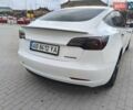 Белый Тесла Модель 3, объемом двигателя 0 л и пробегом 62 тыс. км за 21800 $, фото 3 на Automoto.ua