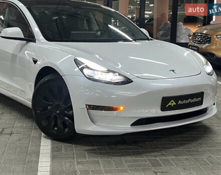 Белый Тесла Модель 3, объемом двигателя 0 л и пробегом 5 тыс. км за 23900 $, фото 2 на Automoto.ua