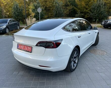 Білий Тесла Модель 3, об'ємом двигуна 0 л та пробігом 52 тис. км за 20300 $, фото 6 на Automoto.ua