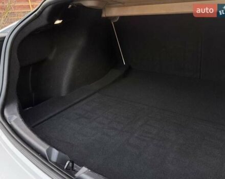 Белый Тесла Модель 3, объемом двигателя 0 л и пробегом 48 тыс. км за 23000 $, фото 39 на Automoto.ua