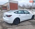 Білий Тесла Модель 3, об'ємом двигуна 0 л та пробігом 27 тис. км за 20950 $, фото 3 на Automoto.ua