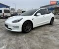 Білий Тесла Модель 3, об'ємом двигуна 0 л та пробігом 57 тис. км за 18800 $, фото 1 на Automoto.ua