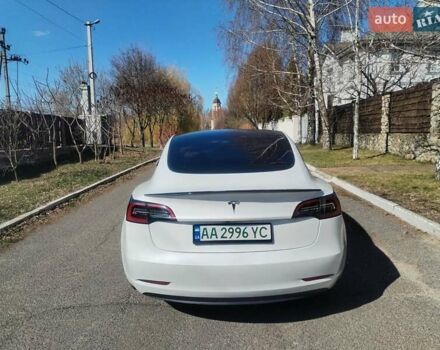 Белый Тесла Модель 3, объемом двигателя 0 л и пробегом 23 тыс. км за 21999 $, фото 13 на Automoto.ua