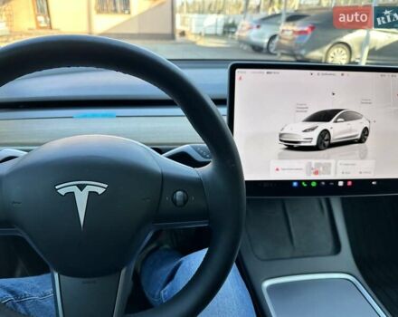 Белый Тесла Модель 3, объемом двигателя 0 л и пробегом 64 тыс. км за 20999 $, фото 9 на Automoto.ua