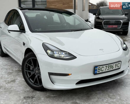 Белый Тесла Модель 3, объемом двигателя 0 л и пробегом 30 тыс. км за 19900 $, фото 9 на Automoto.ua