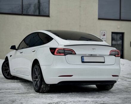 Белый Тесла Модель 3, объемом двигателя 0 л и пробегом 34 тыс. км за 22700 $, фото 2 на Automoto.ua