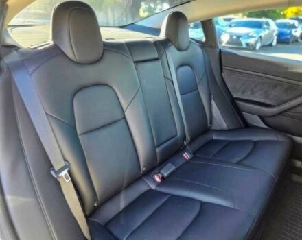 Белый Тесла Модель 3, объемом двигателя 0 л и пробегом 22 тыс. км за 16500 $, фото 12 на Automoto.ua