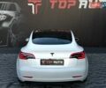 Белый Тесла Модель 3, объемом двигателя 0 л и пробегом 67 тыс. км за 20500 $, фото 22 на Automoto.ua