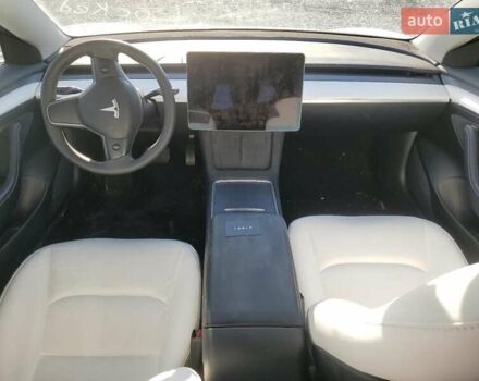 Білий Тесла Модель 3, об'ємом двигуна 0 л та пробігом 122 тис. км за 4600 $, фото 7 на Automoto.ua