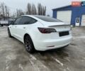 Білий Тесла Модель 3, об'ємом двигуна 0 л та пробігом 57 тис. км за 18800 $, фото 16 на Automoto.ua