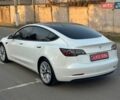 Белый Тесла Модель 3, объемом двигателя 0 л и пробегом 80 тыс. км за 18499 $, фото 6 на Automoto.ua