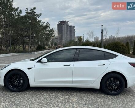 Белый Тесла Модель 3, объемом двигателя 0 л и пробегом 35 тыс. км за 21000 $, фото 13 на Automoto.ua