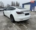 Білий Тесла Модель 3, об'ємом двигуна 0 л та пробігом 57 тис. км за 18800 $, фото 13 на Automoto.ua