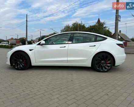 Білий Тесла Модель 3, об'ємом двигуна 0 л та пробігом 5 тис. км за 36500 $, фото 6 на Automoto.ua