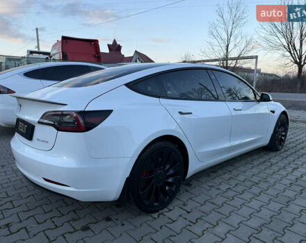 Білий Тесла Модель 3, об'ємом двигуна 0 л та пробігом 42 тис. км за 25500 $, фото 7 на Automoto.ua