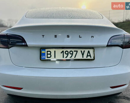 Білий Тесла Модель 3, об'ємом двигуна 0 л та пробігом 39 тис. км за 21990 $, фото 7 на Automoto.ua