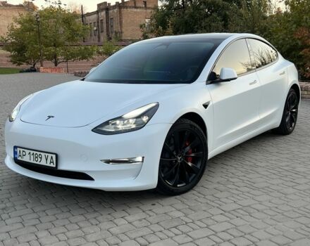 Белый Тесла Модель 3, объемом двигателя 0 л и пробегом 8 тыс. км за 28000 $, фото 1 на Automoto.ua
