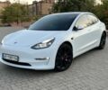 Белый Тесла Модель 3, объемом двигателя 0 л и пробегом 44 тыс. км за 28000 $, фото 1 на Automoto.ua