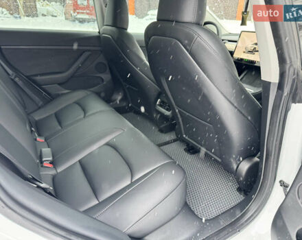 Белый Тесла Модель 3, объемом двигателя 0 л и пробегом 34 тыс. км за 21000 $, фото 20 на Automoto.ua