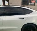 Білий Тесла Модель 3, об'ємом двигуна 0 л та пробігом 72 тис. км за 26000 $, фото 2 на Automoto.ua