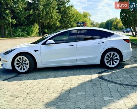 Білий Тесла Модель 3, об'ємом двигуна 0 л та пробігом 208 тис. км за 17800 $, фото 3 на Automoto.ua