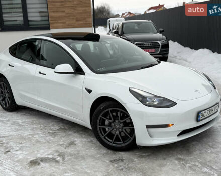 Белый Тесла Модель 3, объемом двигателя 0 л и пробегом 30 тыс. км за 19900 $, фото 13 на Automoto.ua