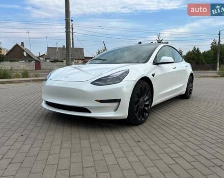 Білий Тесла Модель 3, об'ємом двигуна 0 л та пробігом 5 тис. км за 36500 $, фото 3 на Automoto.ua