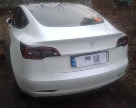 Белый Тесла Модель 3, объемом двигателя 0 л и пробегом 27 тыс. км за 21000 $, фото 1 на Automoto.ua