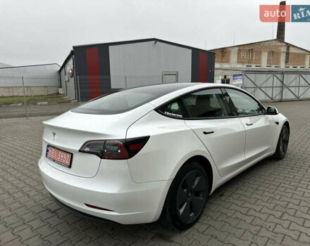 Білий Тесла Модель 3, об'ємом двигуна 0 л та пробігом 4 тис. км за 17500 $, фото 4 на Automoto.ua
