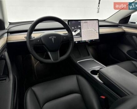 Білий Тесла Модель 3, об'ємом двигуна 0 л та пробігом 26 тис. км за 23499 $, фото 17 на Automoto.ua