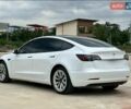 Білий Тесла Модель 3, об'ємом двигуна 0 л та пробігом 26 тис. км за 23499 $, фото 5 на Automoto.ua