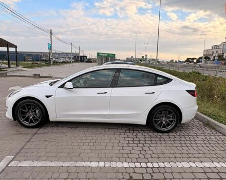 Белый Тесла Модель 3, объемом двигателя 0 л и пробегом 67 тыс. км за 21700 $, фото 7 на Automoto.ua