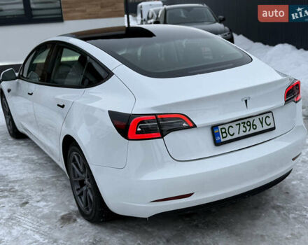Белый Тесла Модель 3, объемом двигателя 0 л и пробегом 30 тыс. км за 19900 $, фото 28 на Automoto.ua