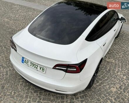 Белый Тесла Модель 3, объемом двигателя 0 л и пробегом 35 тыс. км за 21000 $, фото 2 на Automoto.ua