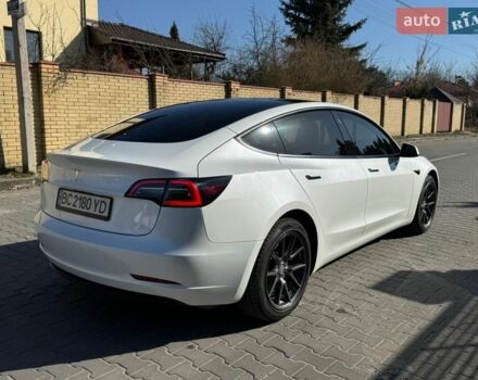 Білий Тесла Модель 3, об'ємом двигуна 0 л та пробігом 55 тис. км за 21000 $, фото 5 на Automoto.ua