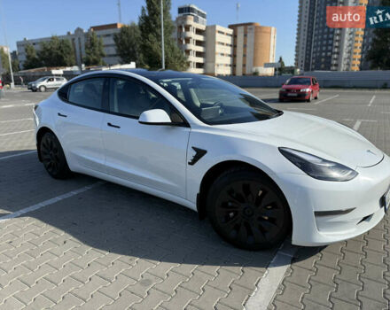 Белый Тесла Модель 3, объемом двигателя 0 л и пробегом 53 тыс. км за 22900 $, фото 2 на Automoto.ua
