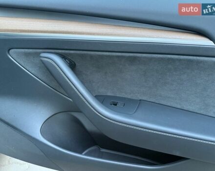 Белый Тесла Модель 3, объемом двигателя 0 л и пробегом 32 тыс. км за 19900 $, фото 23 на Automoto.ua