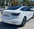 Белый Тесла Модель 3, объемом двигателя 7.5 л и пробегом 34 тыс. км за 24999 $, фото 6 на Automoto.ua