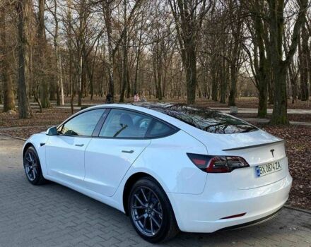 Белый Тесла Модель 3, объемом двигателя 0 л и пробегом 47 тыс. км за 18400 $, фото 1 на Automoto.ua