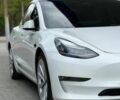 Белый Тесла Модель 3, объемом двигателя 0 л и пробегом 18 тыс. км за 22100 $, фото 1 на Automoto.ua